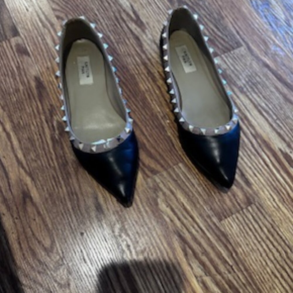 Kaytlin Pan Studded Pointed Toe Ballet Flat Size 8.5 Black with Nude trim